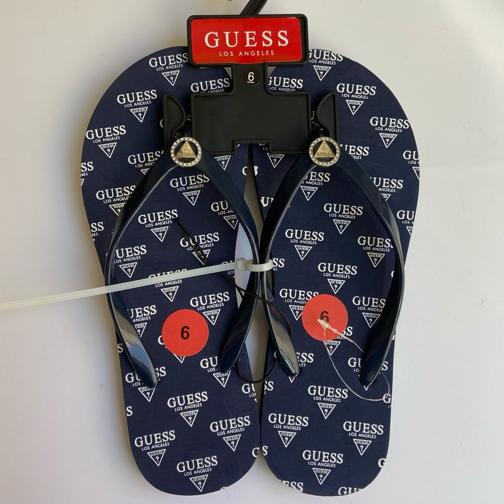 Guess Flip Flop Sandals -Women | Size: 6